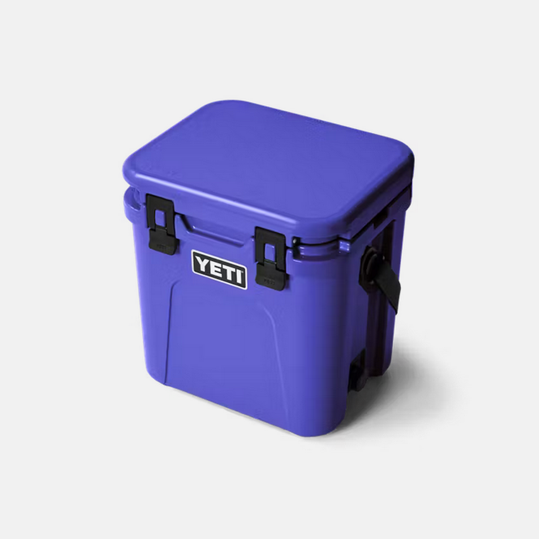 Roadie® 24 Hard Cooler – Ultramarine Violet