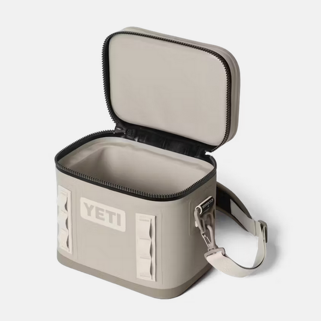 YETI Hopper Flip 8 Cape Taupe